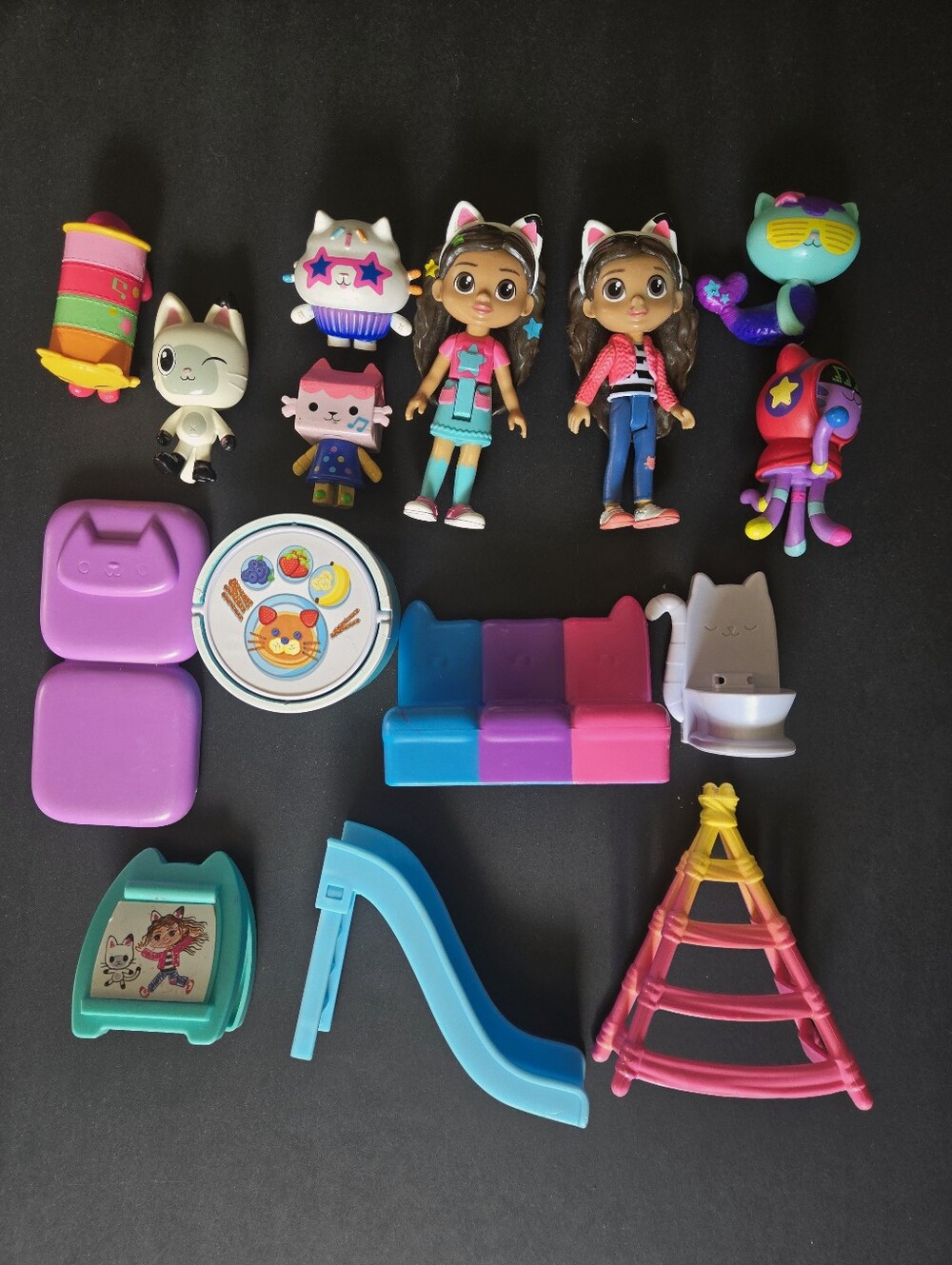 Gabby's Dollhouse Figures And Accessories Lot